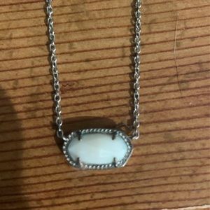 Kendra Scott necklace